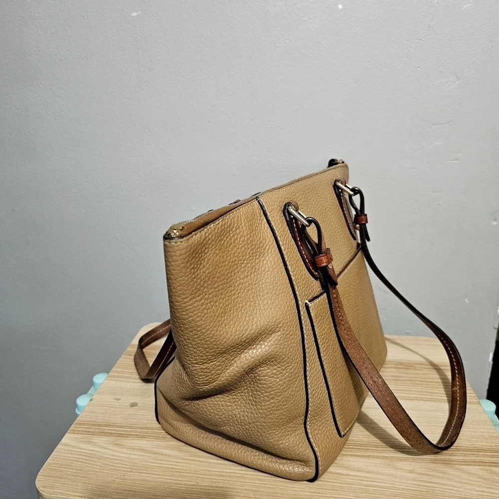 Dooney & Bourke Wexford Tan Leather Maxine Tote Bag satchel - Picture 3 of 14